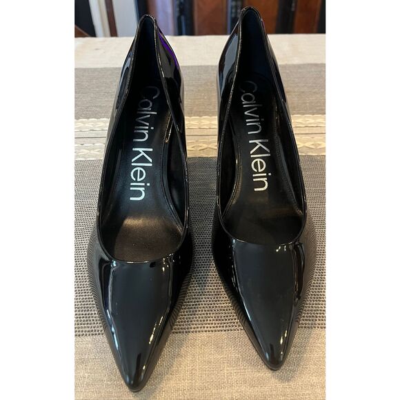 Calvin Klein Women's Jasmine Pump -11 - Picture 2 of 6